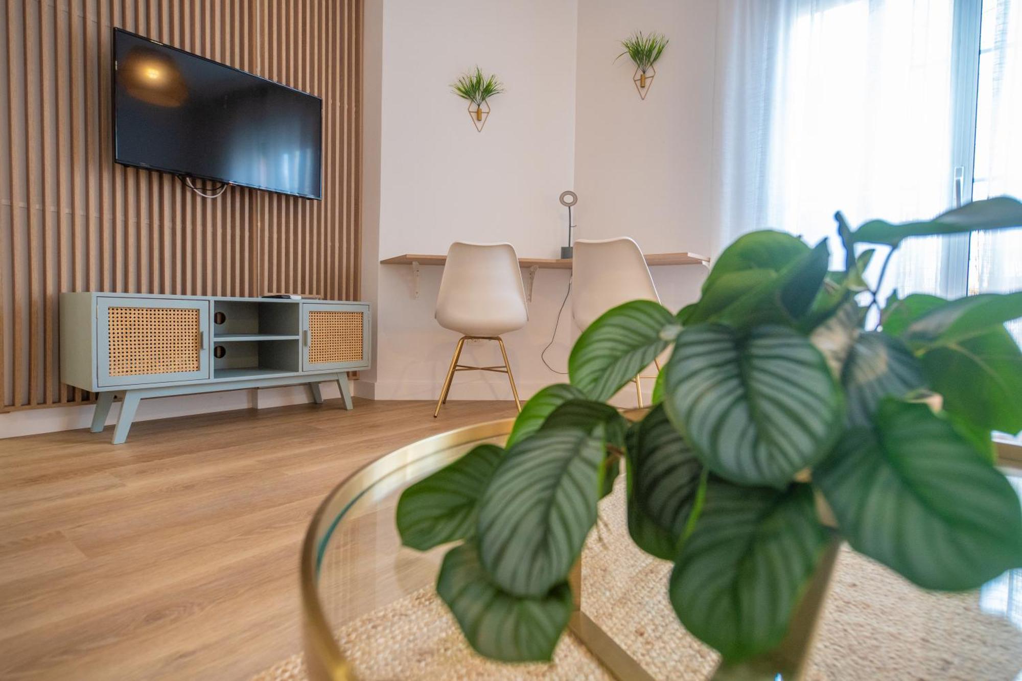 Prensa & Nice Courtyard By Ele Apartments มาลากา ภายนอก รูปภาพ
