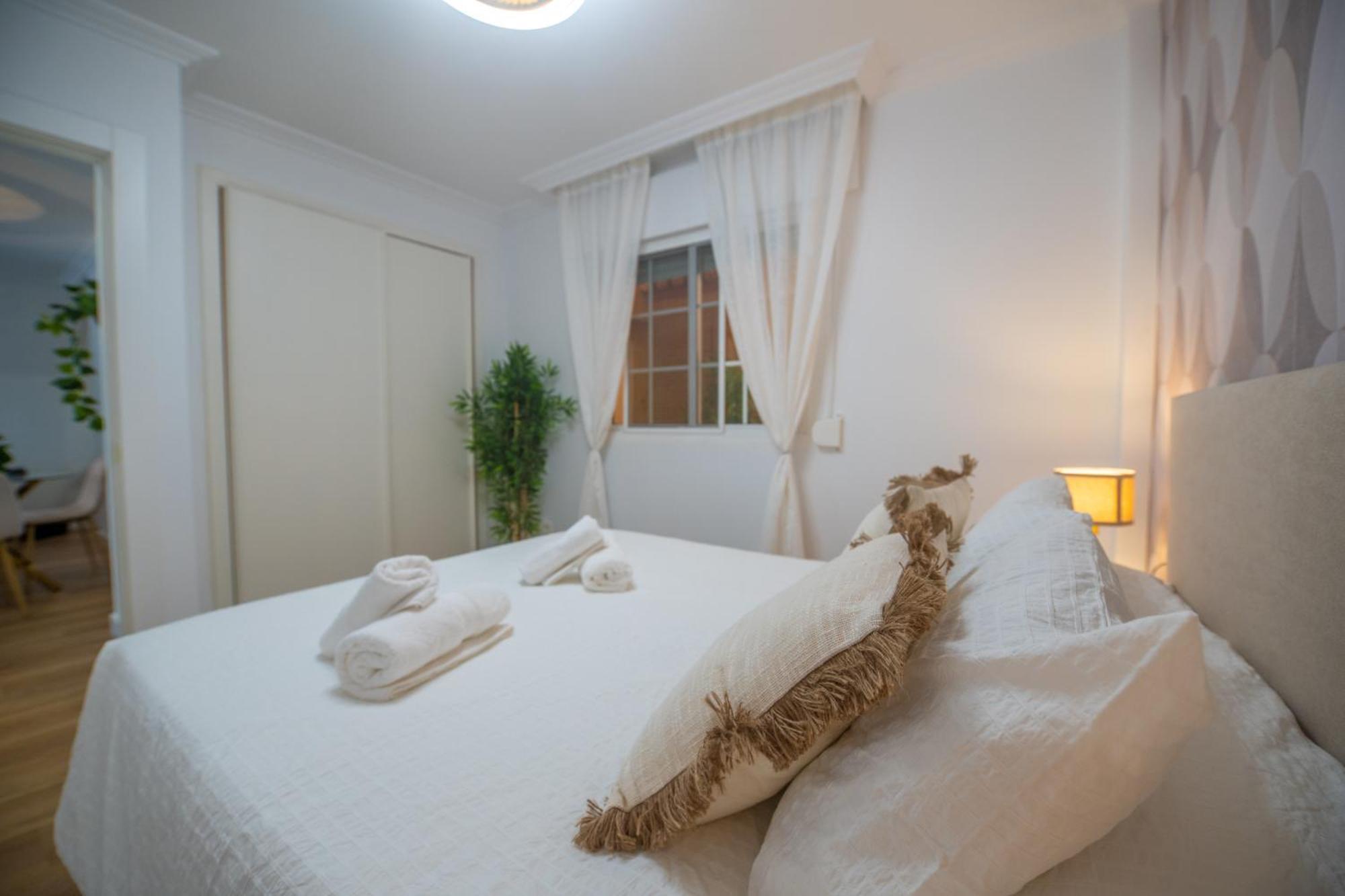 Prensa & Nice Courtyard By Ele Apartments มาลากา ภายนอก รูปภาพ